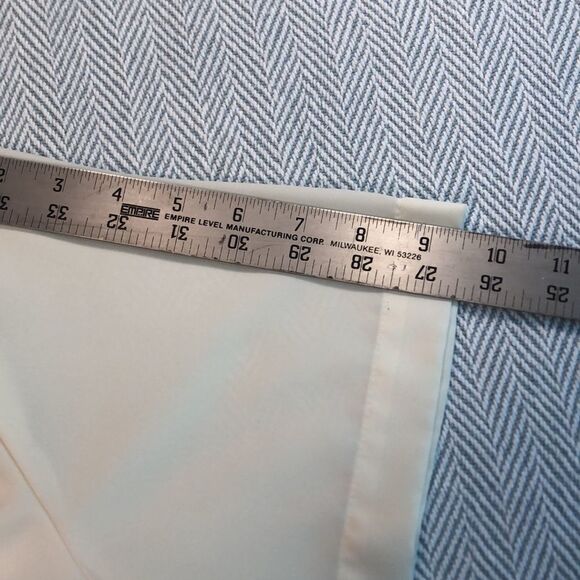 VINTAGE CREAM buttton down dressy blouse Pit to Pit ~ 22 1/2” SO PRETTY - Picture 8 of 14